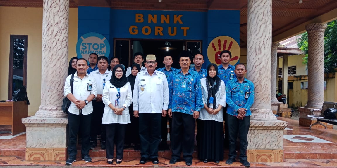 Drs. Suparwoto : "Kerja di BNN Itu Harus Kompak dan Solid" Drs. Suparwoto : "Kerja di BNN Itu Harus Kompak dan Solid"