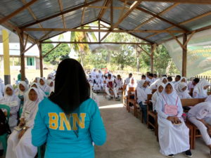 Sosialisasi Tentang Bahaya Penyalahgunaan Narkoba dan Alur Rehabilitasi Pada Kegiatan MPLS di SMK Kesehatan Muhammadiyah Gorontalo Utara