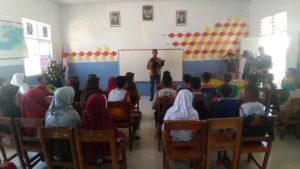 BNN Kab. Gorontalo Utara Kenalkan Bahaya Narkoba Pada Siswa SDN 8 Kwandang