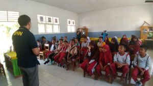 BNN Kab. Gorontalo Utara Kenalkan Bahaya Narkoba Pada Siswa SDN 8 Kwandang