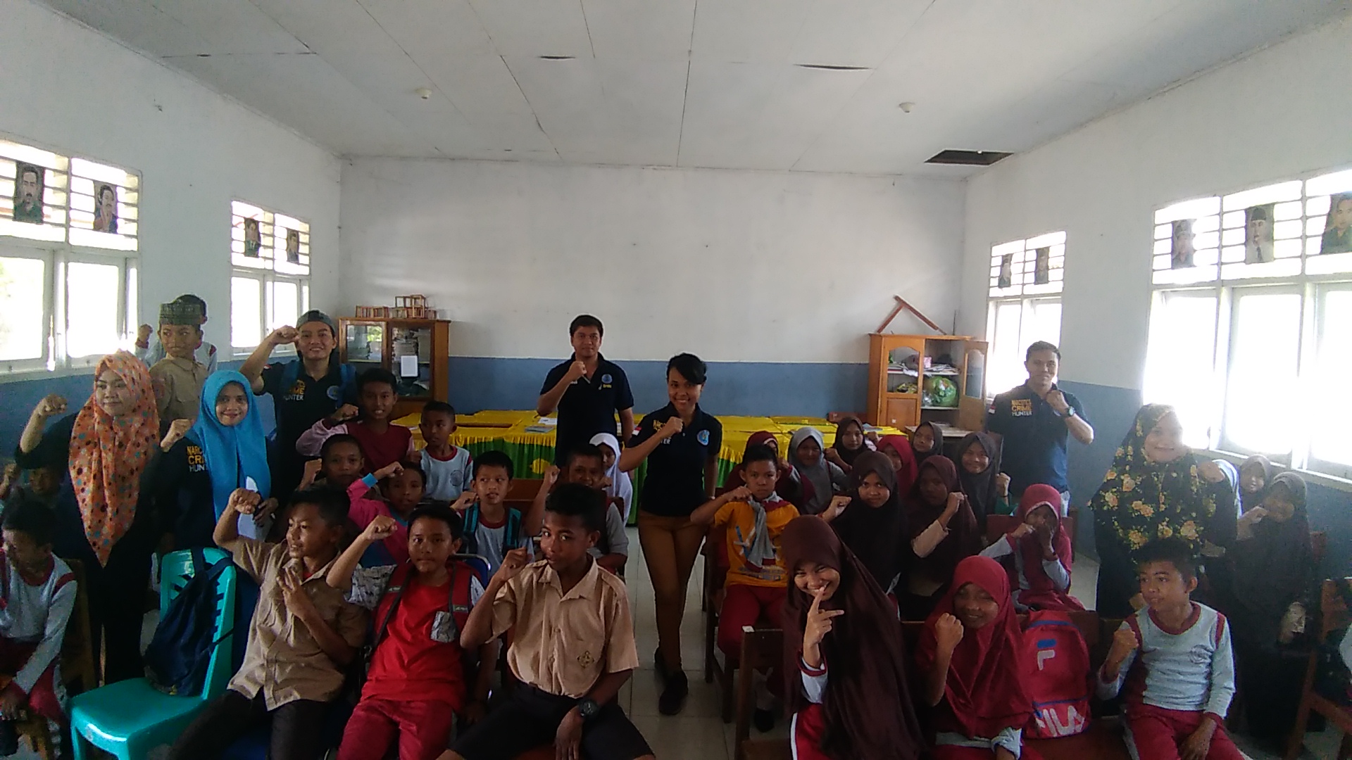 BNN Kab. Gorontalo Utara Kenalkan Bahaya Narkoba Pada Siswa SDN 8 Kwandang BNN Kab. Gorontalo Utara Kenalkan Bahaya Narkoba Pada Siswa SDN 8 Kwandang