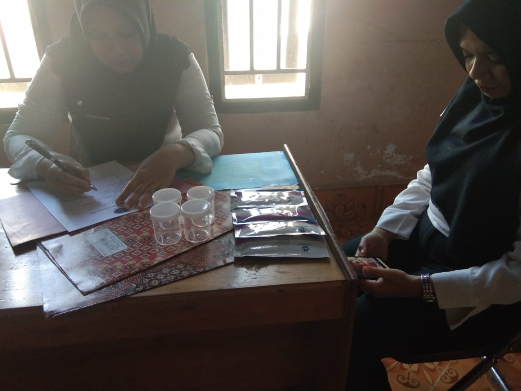 Pegawai BNN Kab. Gorontalo Utara Di Test Urine Mendadak Pegawai BNN Kab. Gorontalo Utara Di Test Urine Mendadak