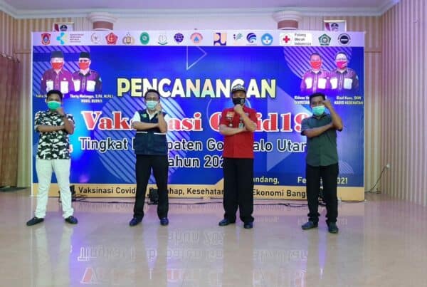 Dukung Vaksinasi Covid-19, Kepala BNNK Gorontalo Utara Dr. Ibrahim Paneo,M.Kes Mengikuti Vaksinasi Tahap I