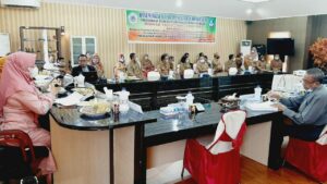 Kepala BNNK Gorontalo Utara Dr. Ibrahim Paneo,M.Kes Bertindak Sebagai Pembanding Umum dalam Diseminasi Hasil Penelitian Disertasi Ridwan Yasin