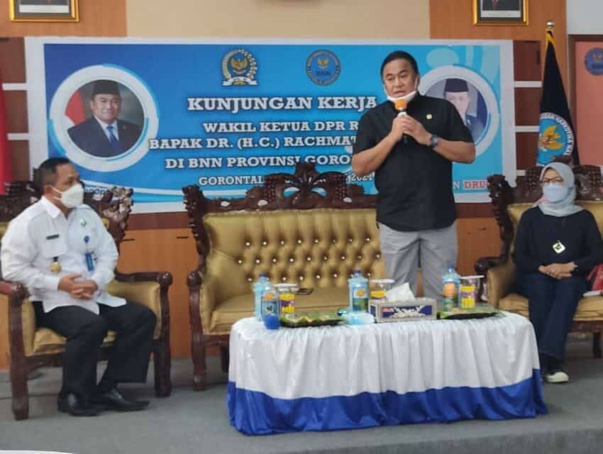 Kunjungan Kerja Ke BNNP Gorontalo, Rachmat Gobel: “Pentingnya Sinergitas Dalam Implementasi Program P4GN”