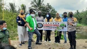BNNK Gorontalo Utara Kampanyekan Hidup 100 Persen Dengan Penanaman Pohon