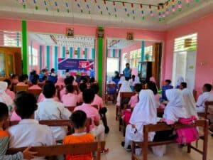 Giliran SDN 14 Kwandang Mendapatkan Kunjungan Dari Mahasiswa KKN Tematik UNG dan BNN Kab. Gorontalo Utara