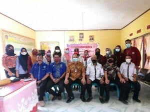 Antisipasi Penyalahgunaan Narkotika, Rema Muda Desa Pontolo dan Perangkat Desa Cisadane Di Test Urine