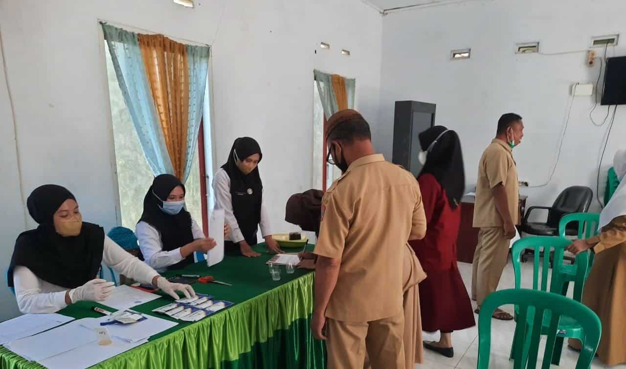Test Urine Puluhan Perangkat Desa Alata Karya, BNN Kab. Gorontalo Utara Temukan Ini Test Urine Puluhan Perangkat Desa Alata Karya, BNN Kab. Gorontalo Utara Temukan Ini