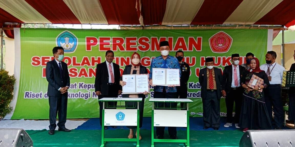 Ketua STIH Ichsan Gorontalo Utara Tanda Tangani Kerja Sama Dengan BNN Kabupaten Gorontalo Utara
