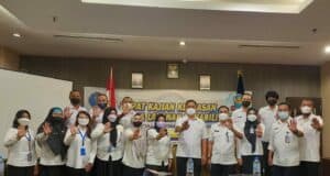Kepala BNNP Gorontalo Ir. Sukandar Buka Rapat Kajian Kepuasan