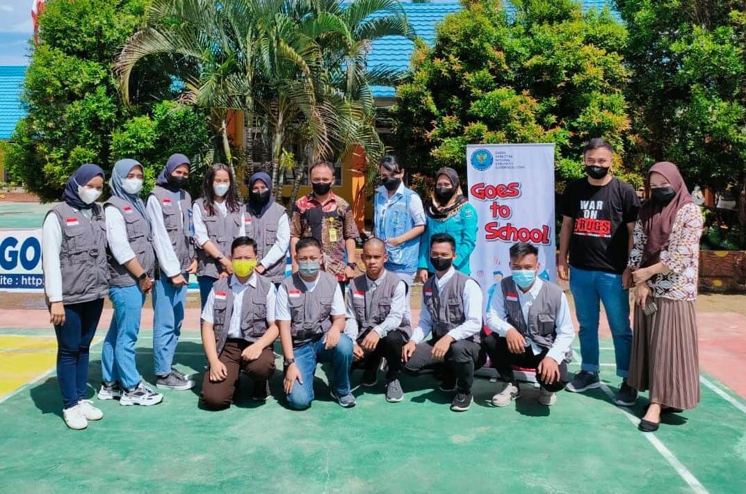 Sosialisasikan Bahaya Narkoba Pada Siswa Melalui Program Goes To School