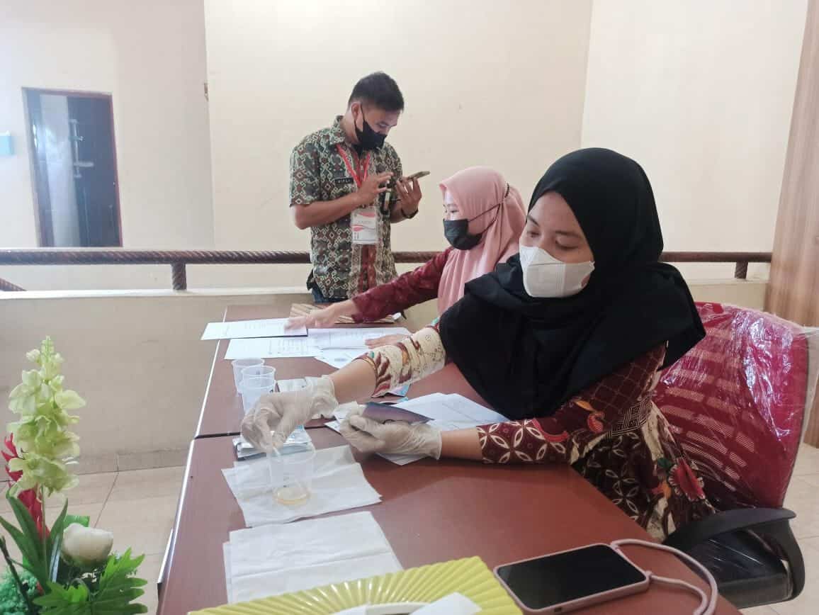 Deteksi Dini Penyalahgunaan Narkotika, Pengadilan Agama Gorontalo Utara Laksanakan Test Urine