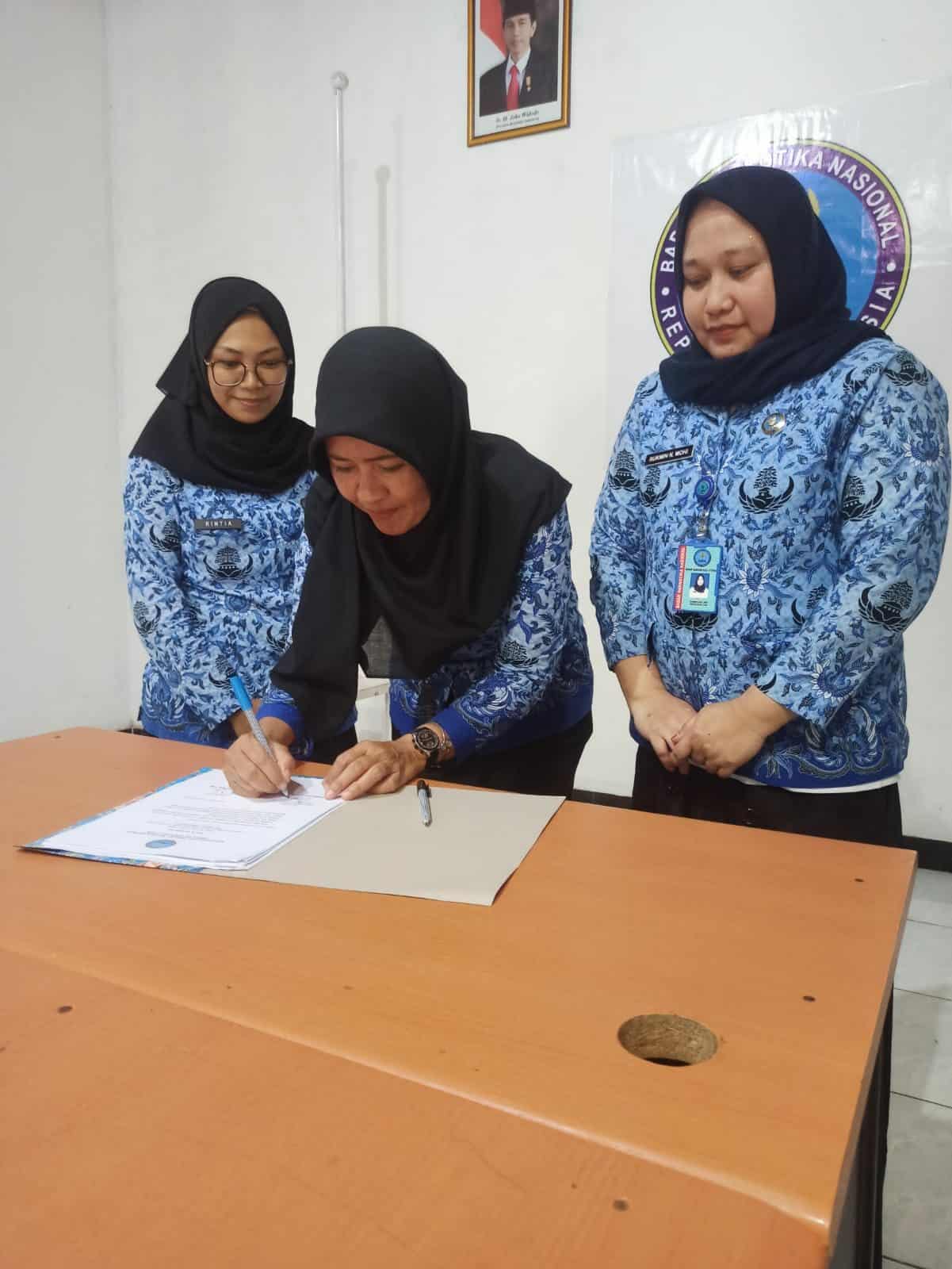 Penandatanganan Pakta Integritas dan Perjanjian Kinerja Pegawai BNN Kabupaten Gorontalo Utara
