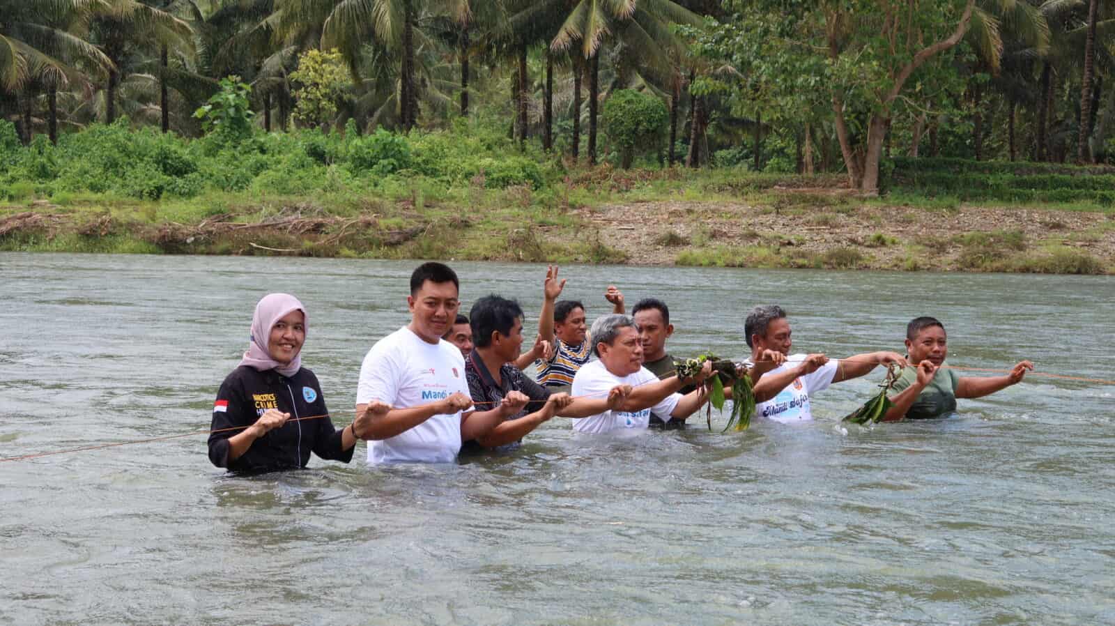 Ritual Budaya Mandi Safar di Desa Buata Kecamatan Atinggola