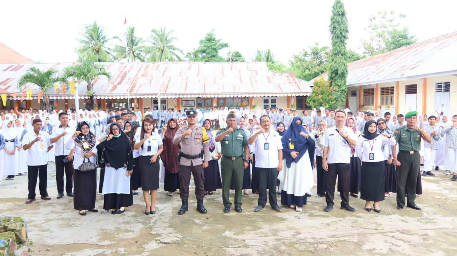 Sasar Pelajar, BNNK Gorontalo Utara Sosialisasikan Bahaya Miras dan Narkoba di Sekolah